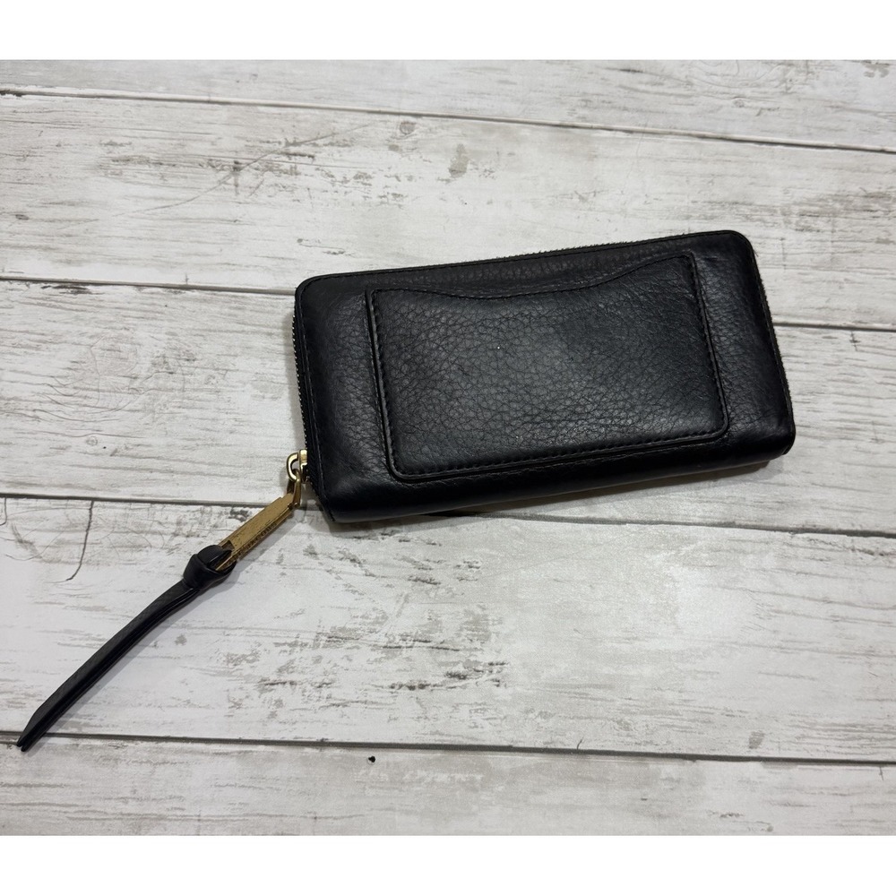 Marc Jacobs Zip Around Pebbled Leather black Wallet